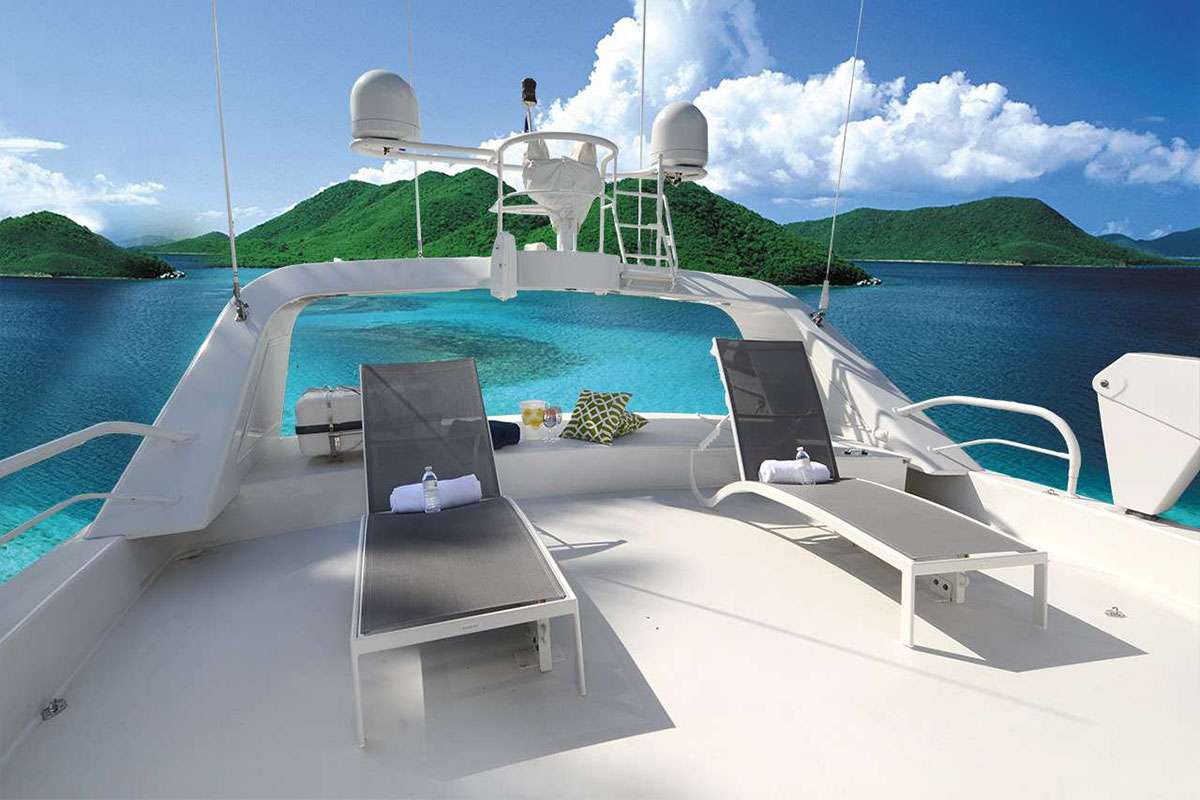 motor yacht SUITE LIFE 