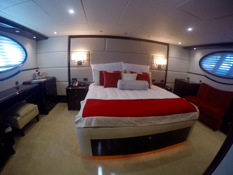 LA BALSITA Yacht Charter - Master Stateroom