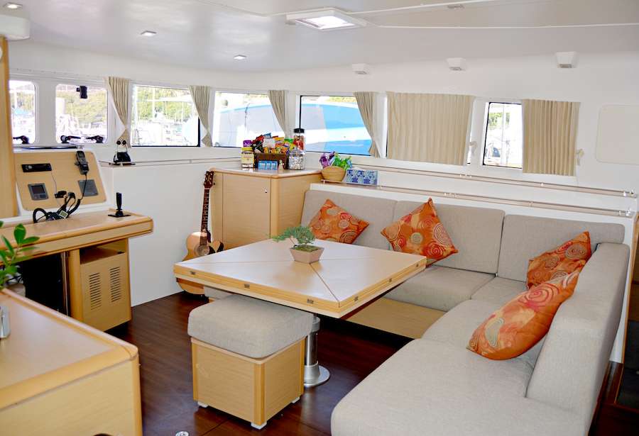 Yacht charter Better Days