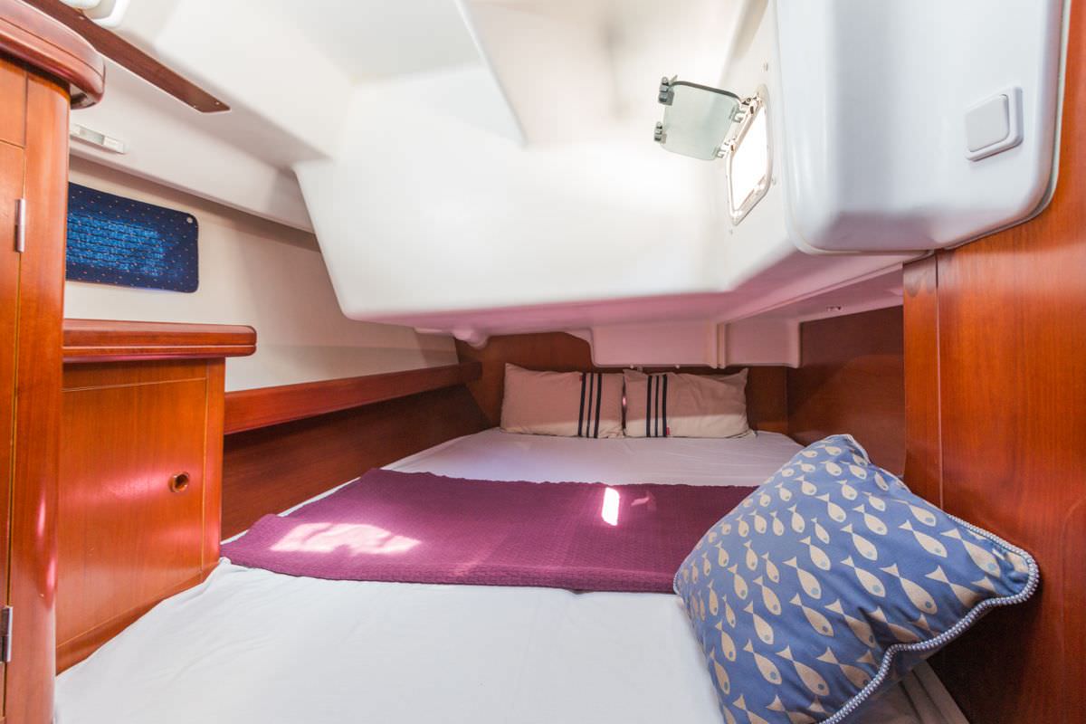 Aft cabin 