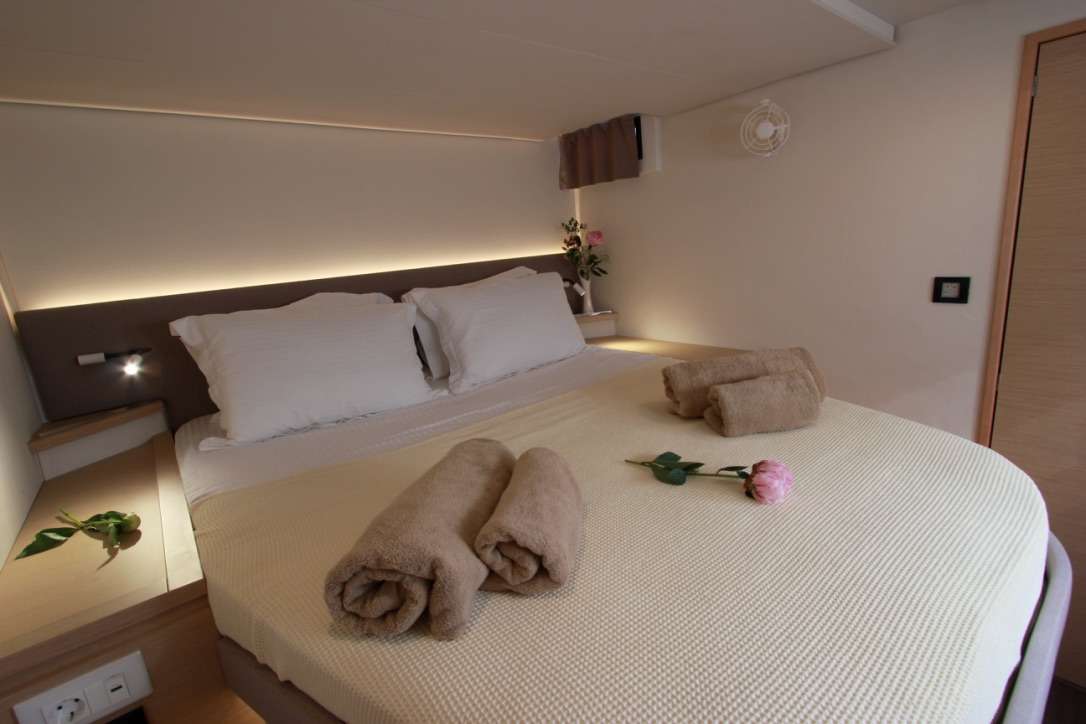 Catamaran Charter Tiziano