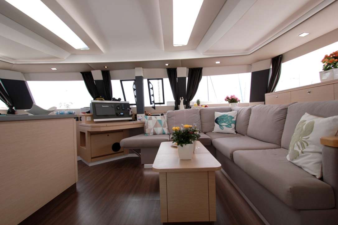 Catamaran Charter Tiziano