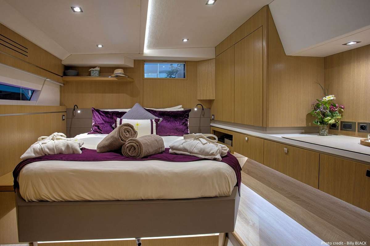 NAMASTE Yacht Charter - VIP cabin 2