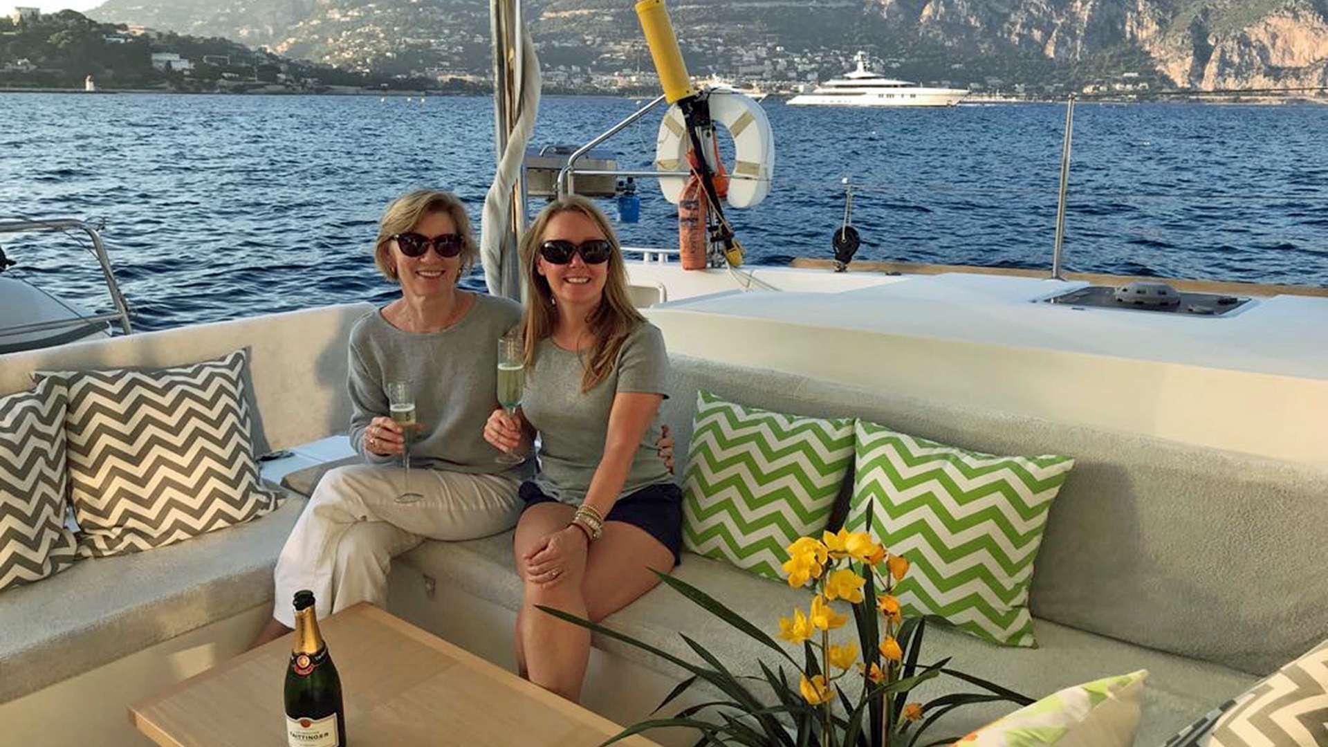 Catamaran Charter Hawkeye