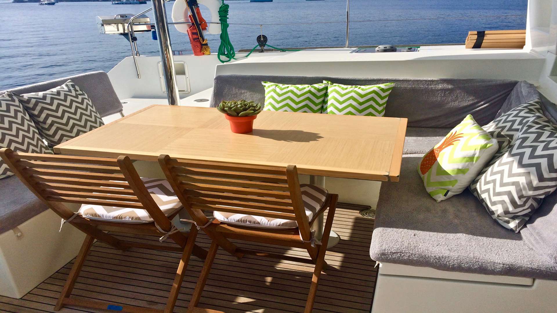 Catamaran Hawkeye