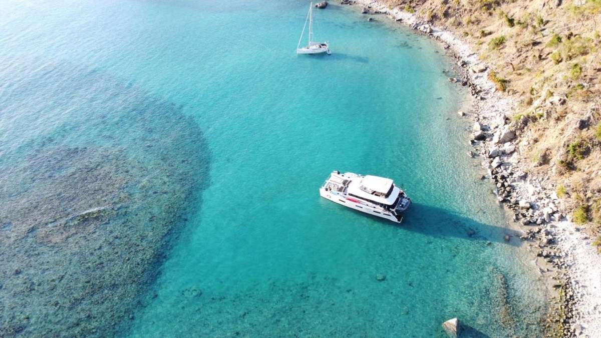 JAN'S FELION Yacht Charter - Beautiful Bays