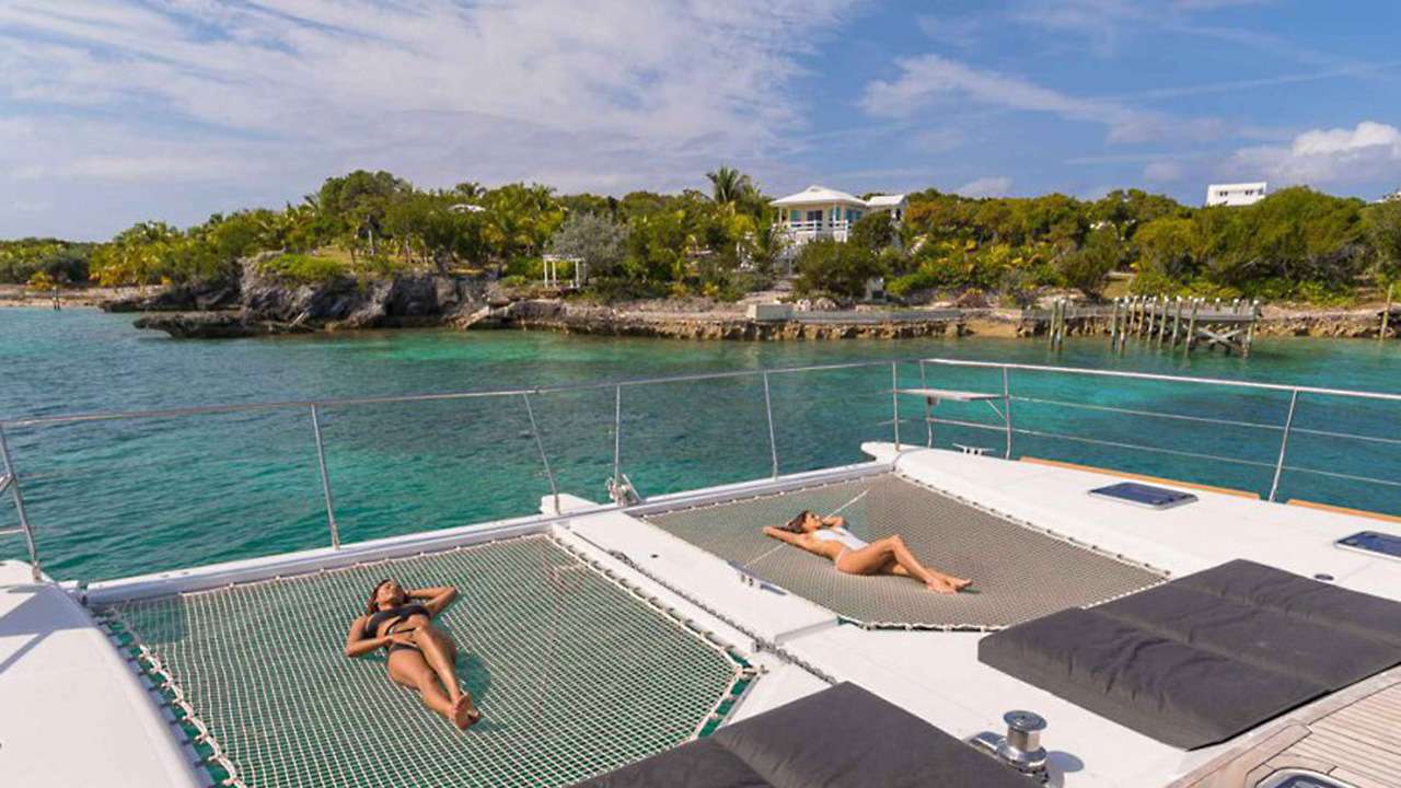 JAN'S FELION Yacht Charter - Lounging on the tramps forward