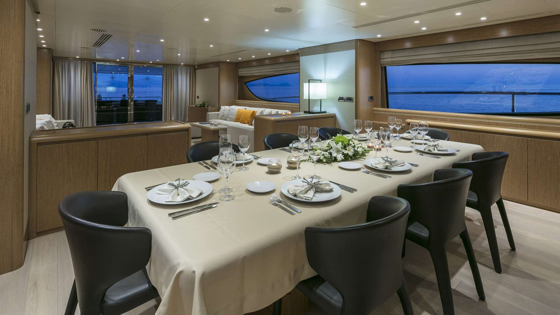 Main Deck Dining Area