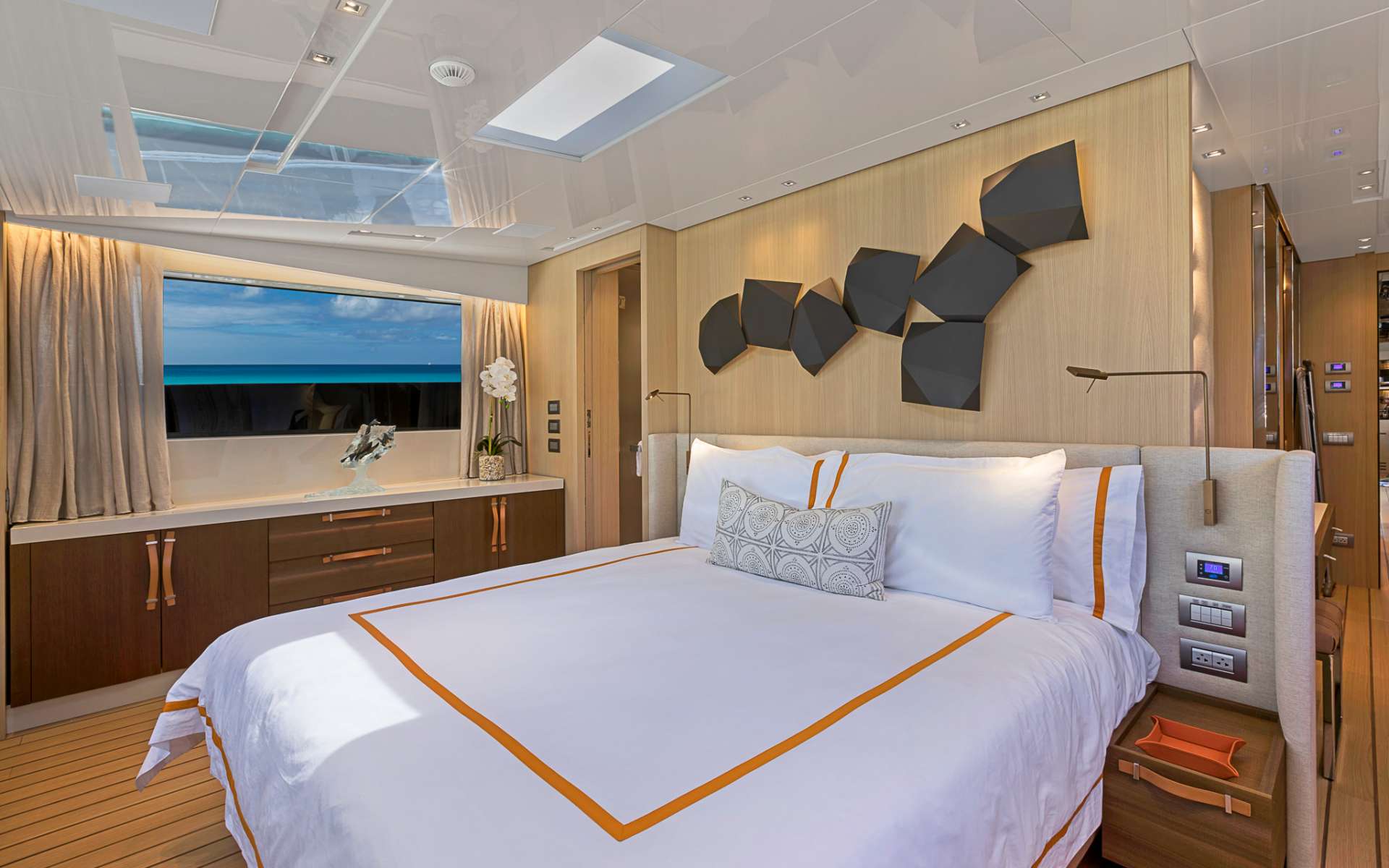 FREDDY Yacht Charter - Master Suite