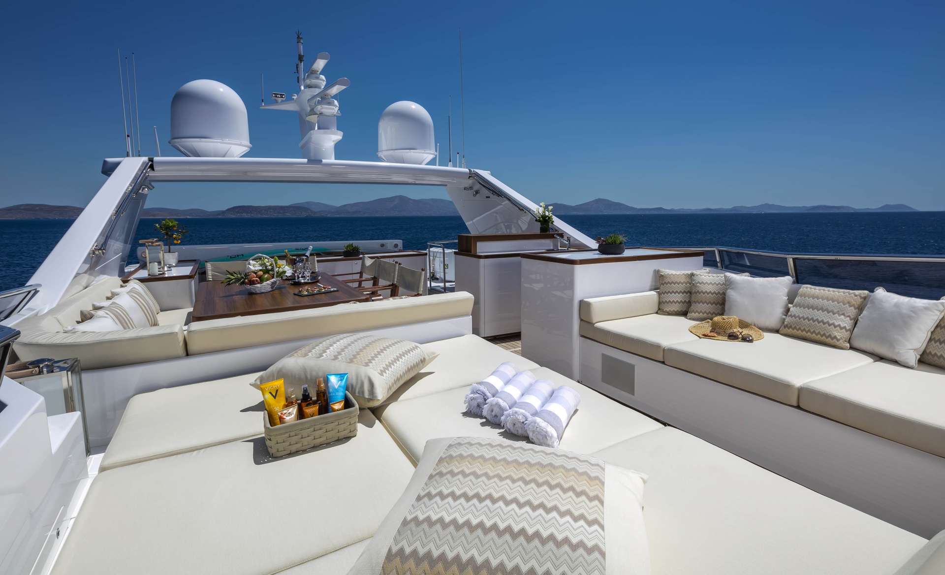 ALEXIA AV Yacht Charter - Sun Deck