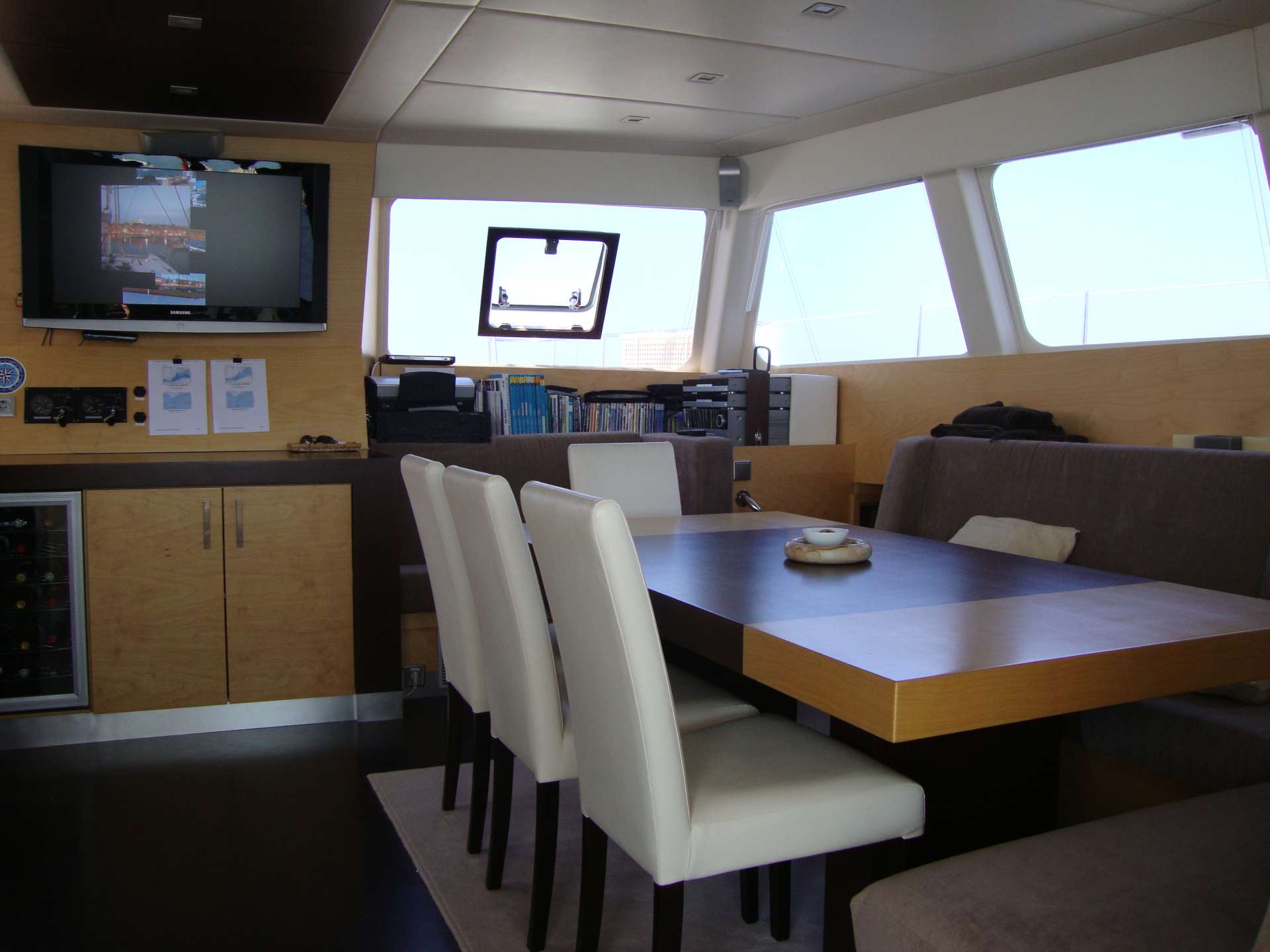Catamaran Charter Zimit