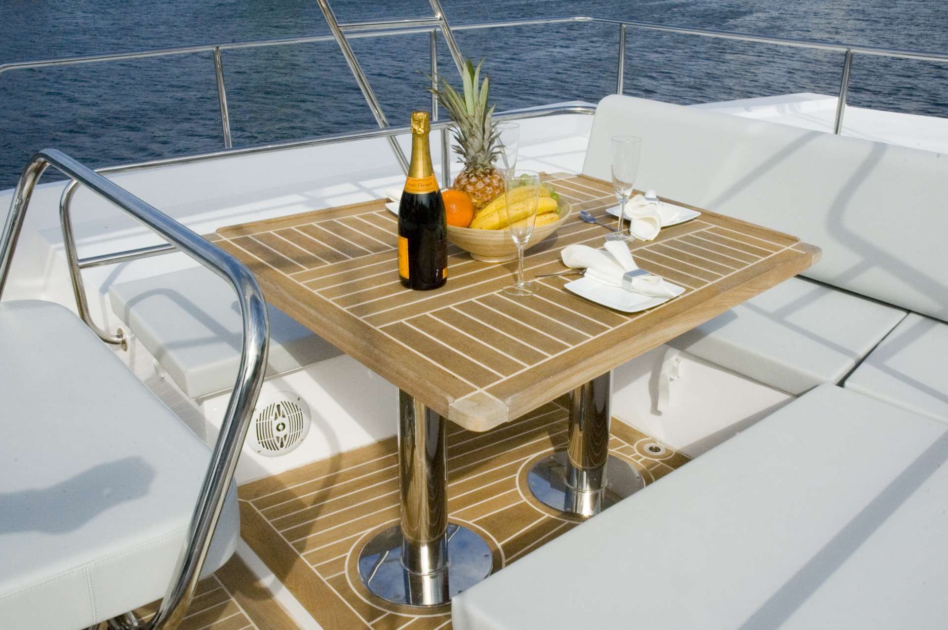 Catamaran Charter Zimit