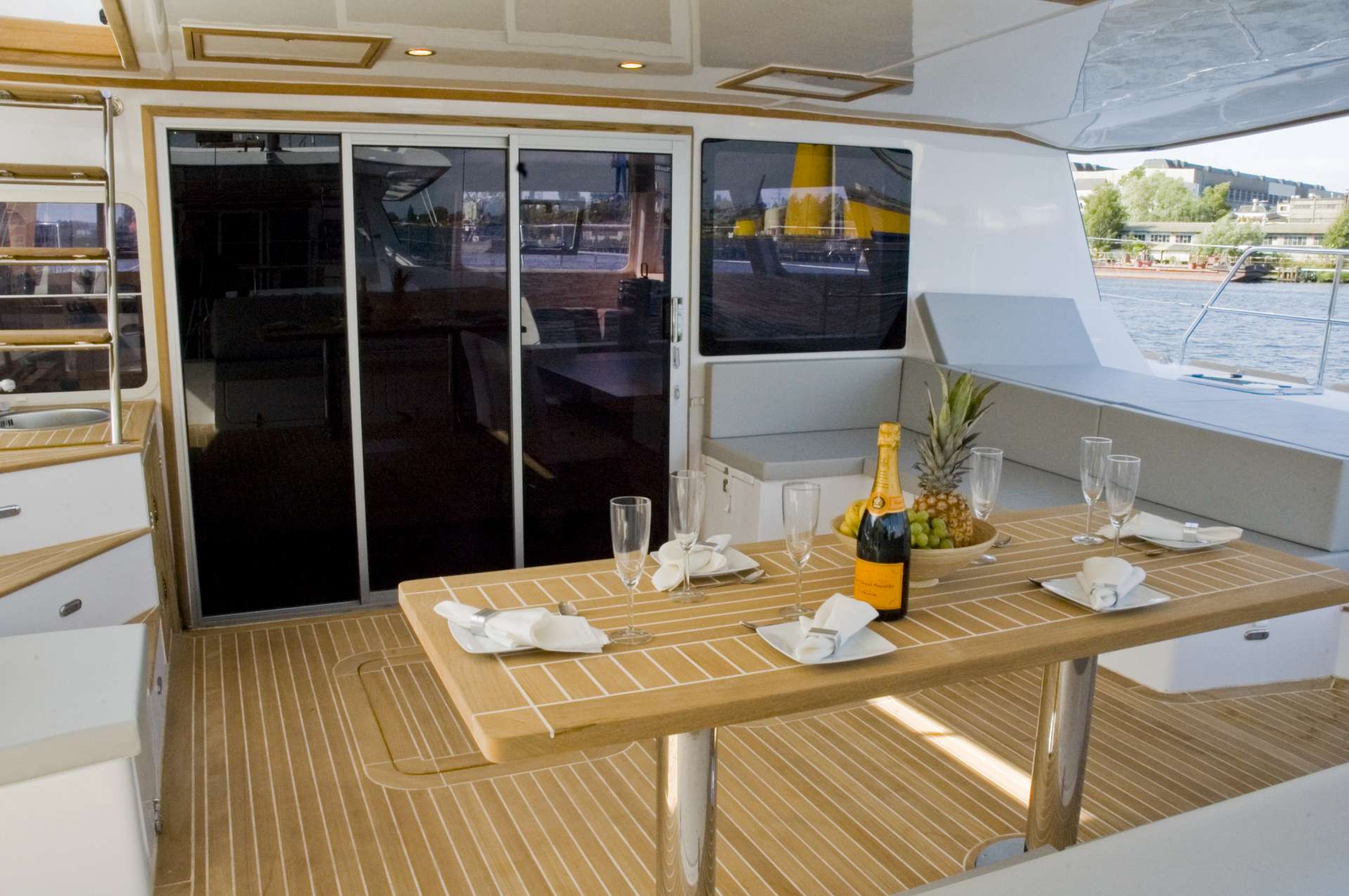 Yacht charter Zimit