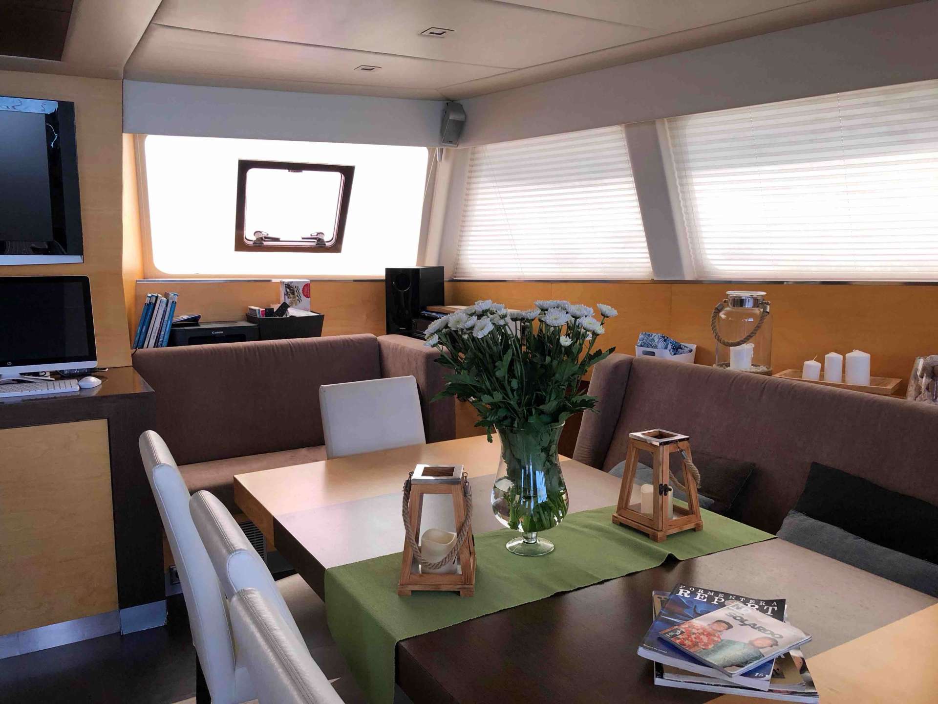 Catamaran Charter Zimit