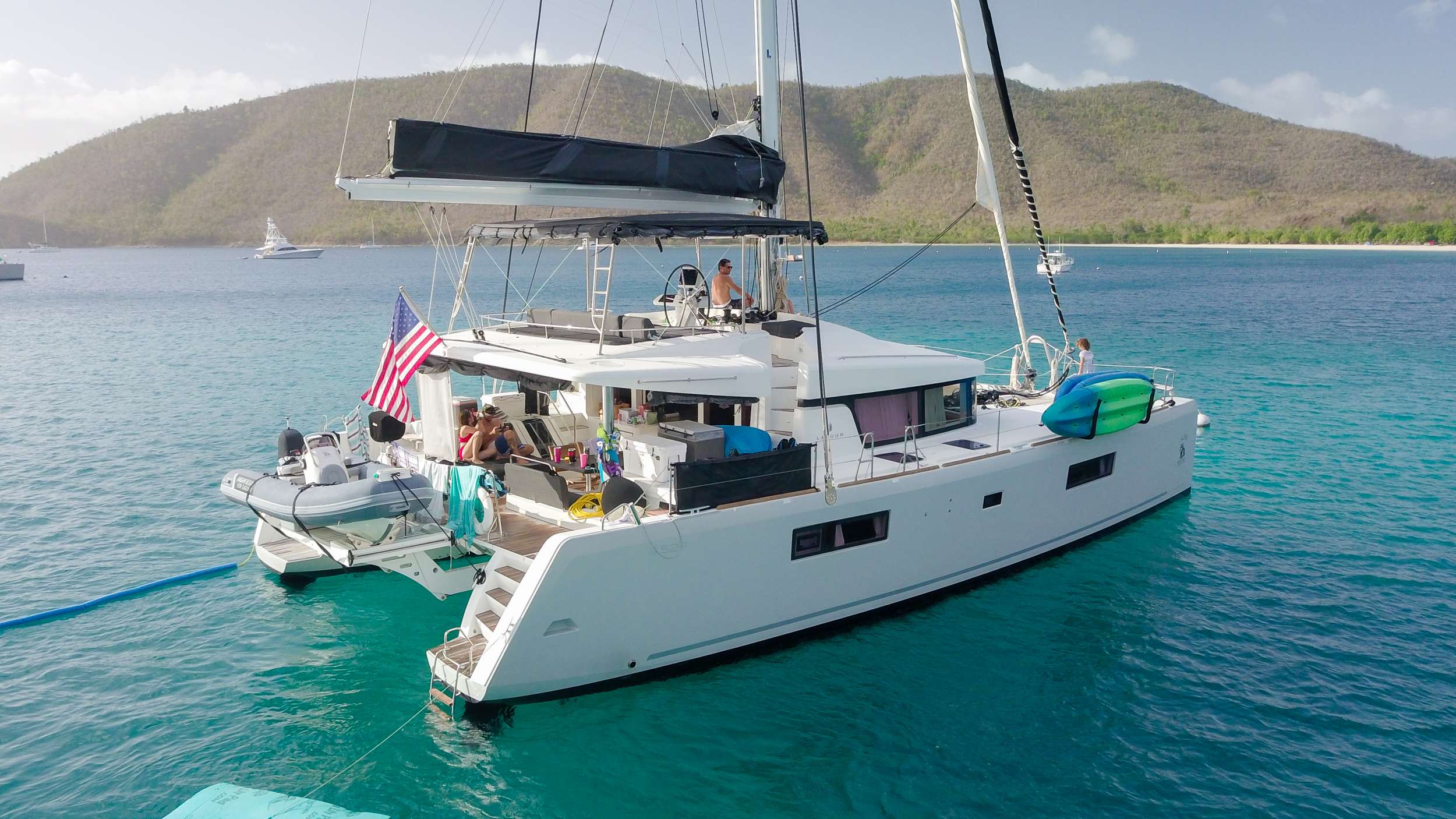 ISLAND HOPPIN' Yacht Charter - Ritzy Charters