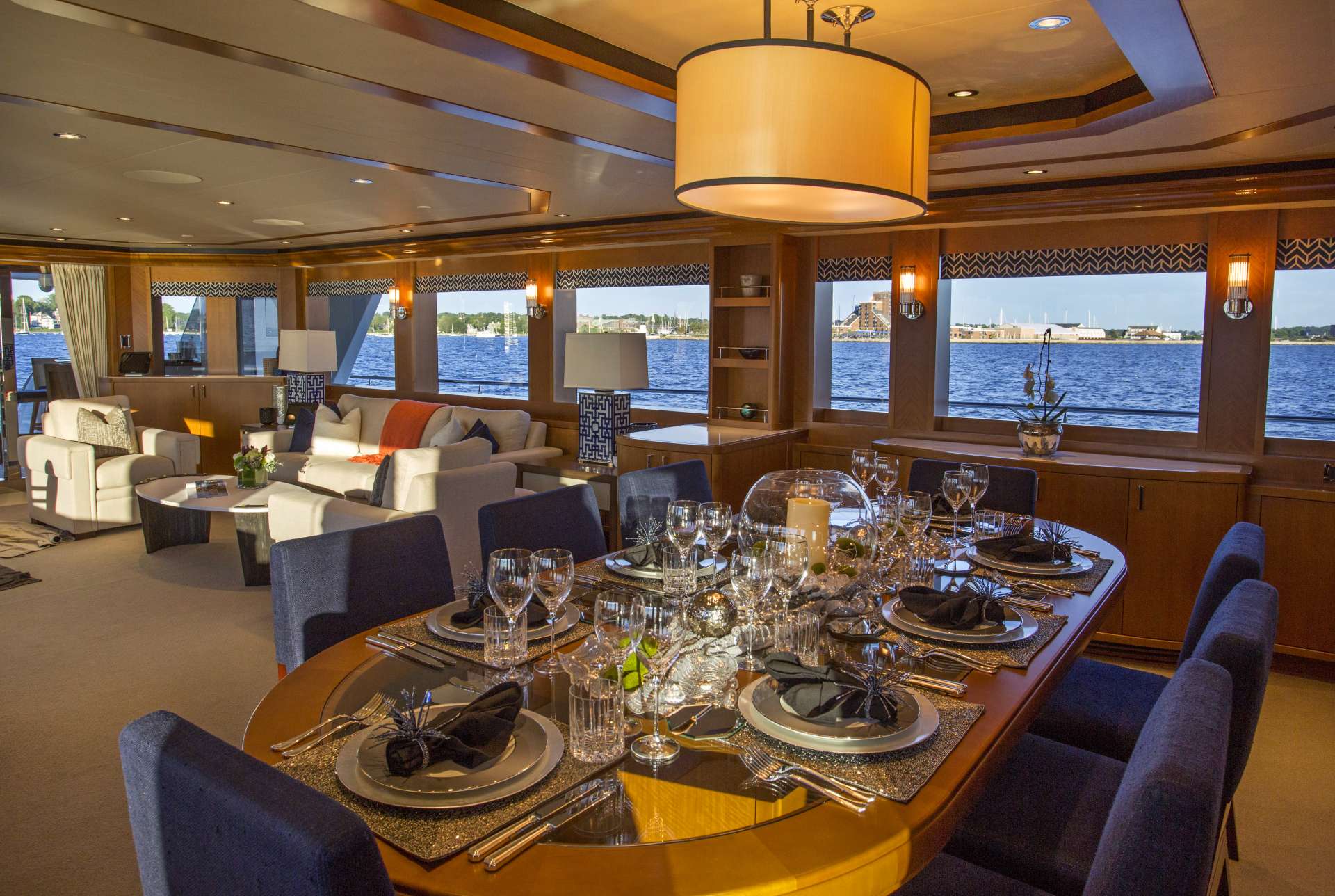 FAR NIENTE Yacht Charter - Formal Dining