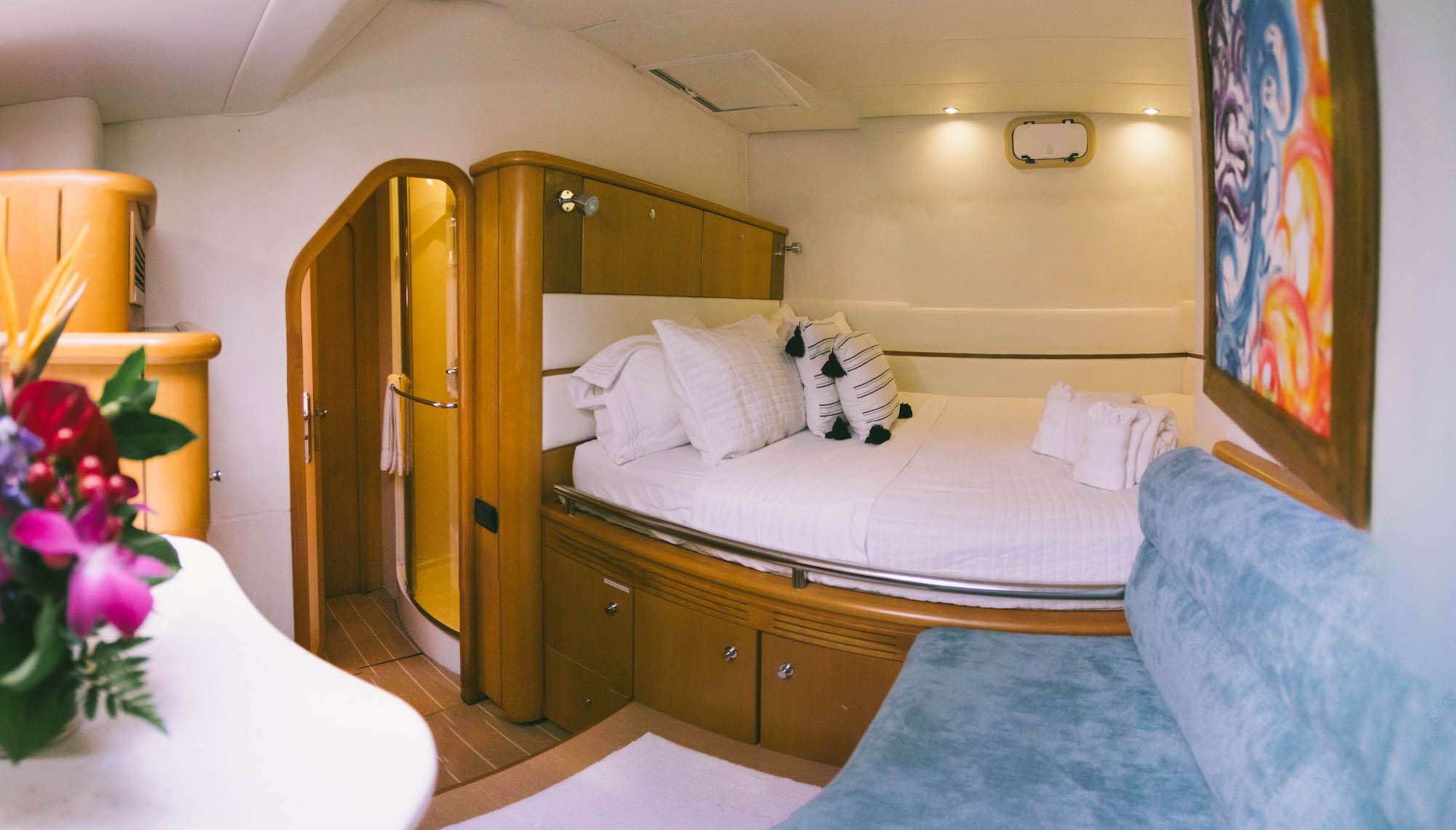 KELEA Yacht Charter - Aft guest queen suite