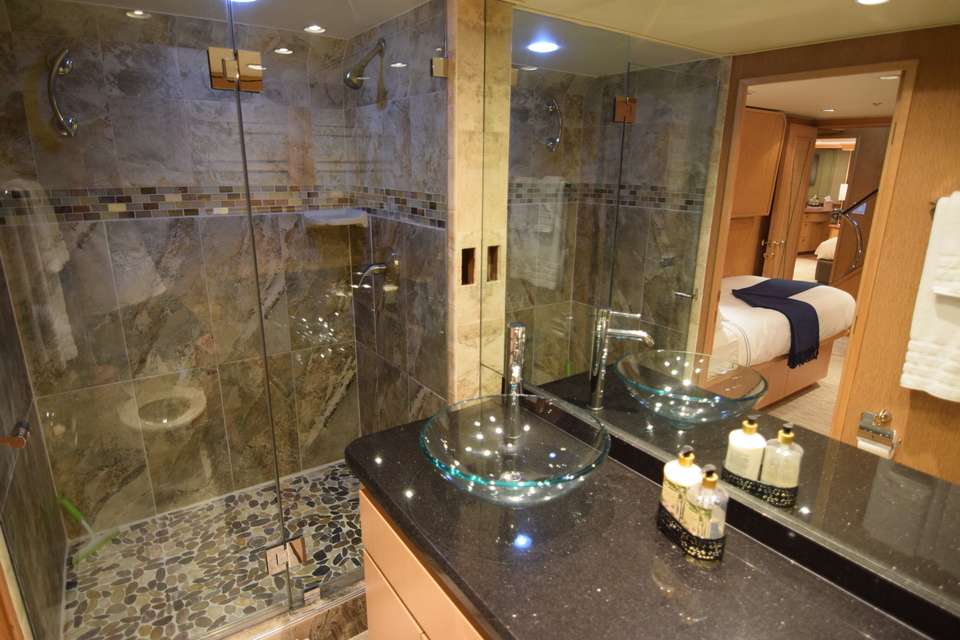 Guest ensuite