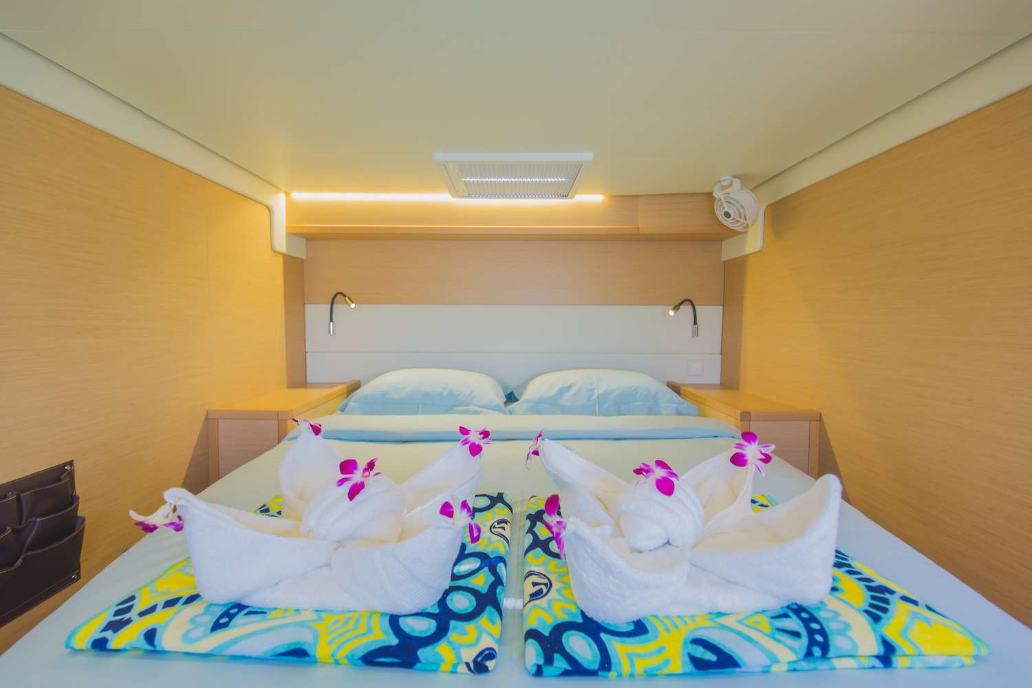 Queen Size Cabin (en-suite)
