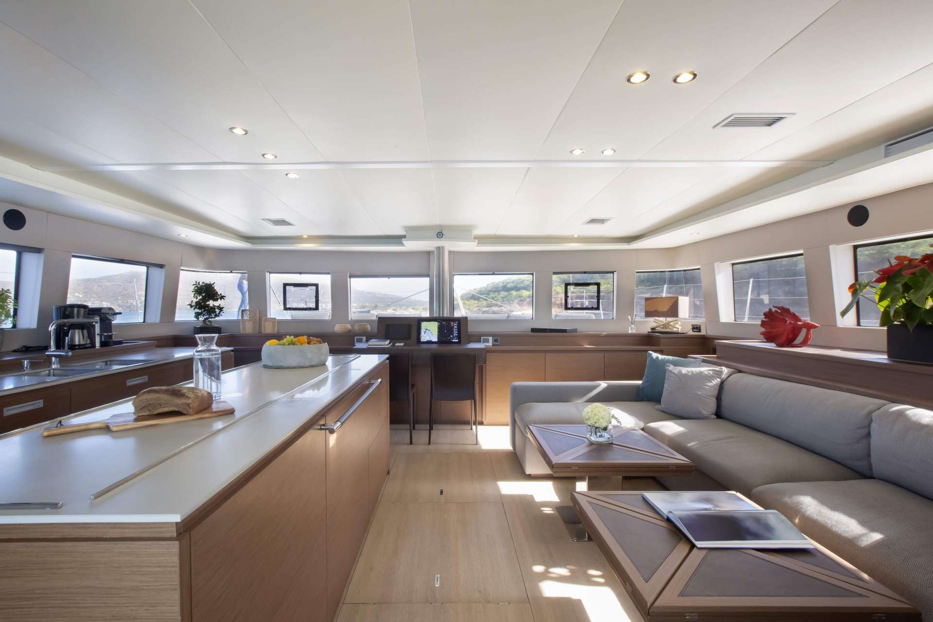 Catamaran Charter Phantom
