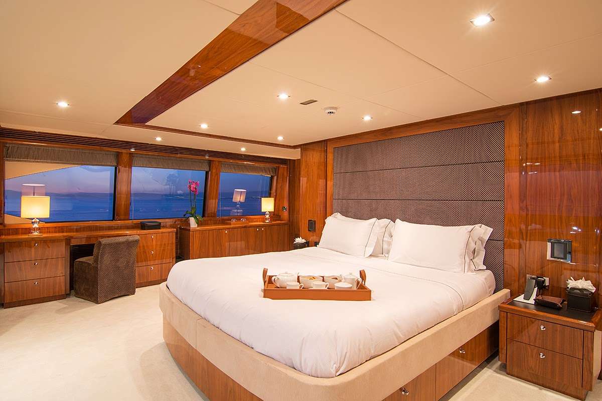 PATHOS Yacht Charter - Master Suite