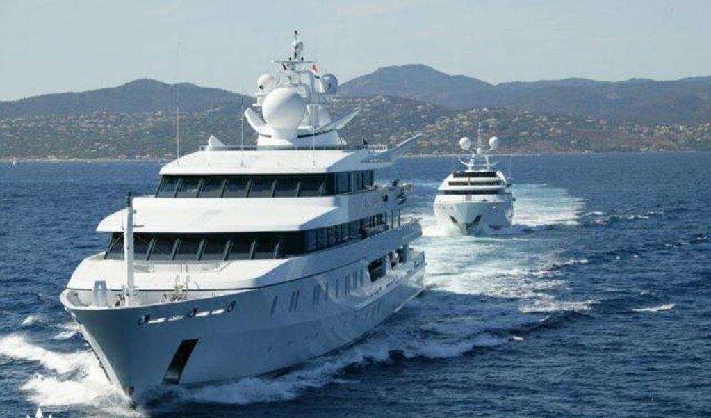 indian empress yacht charter motor boat - ritzy charters