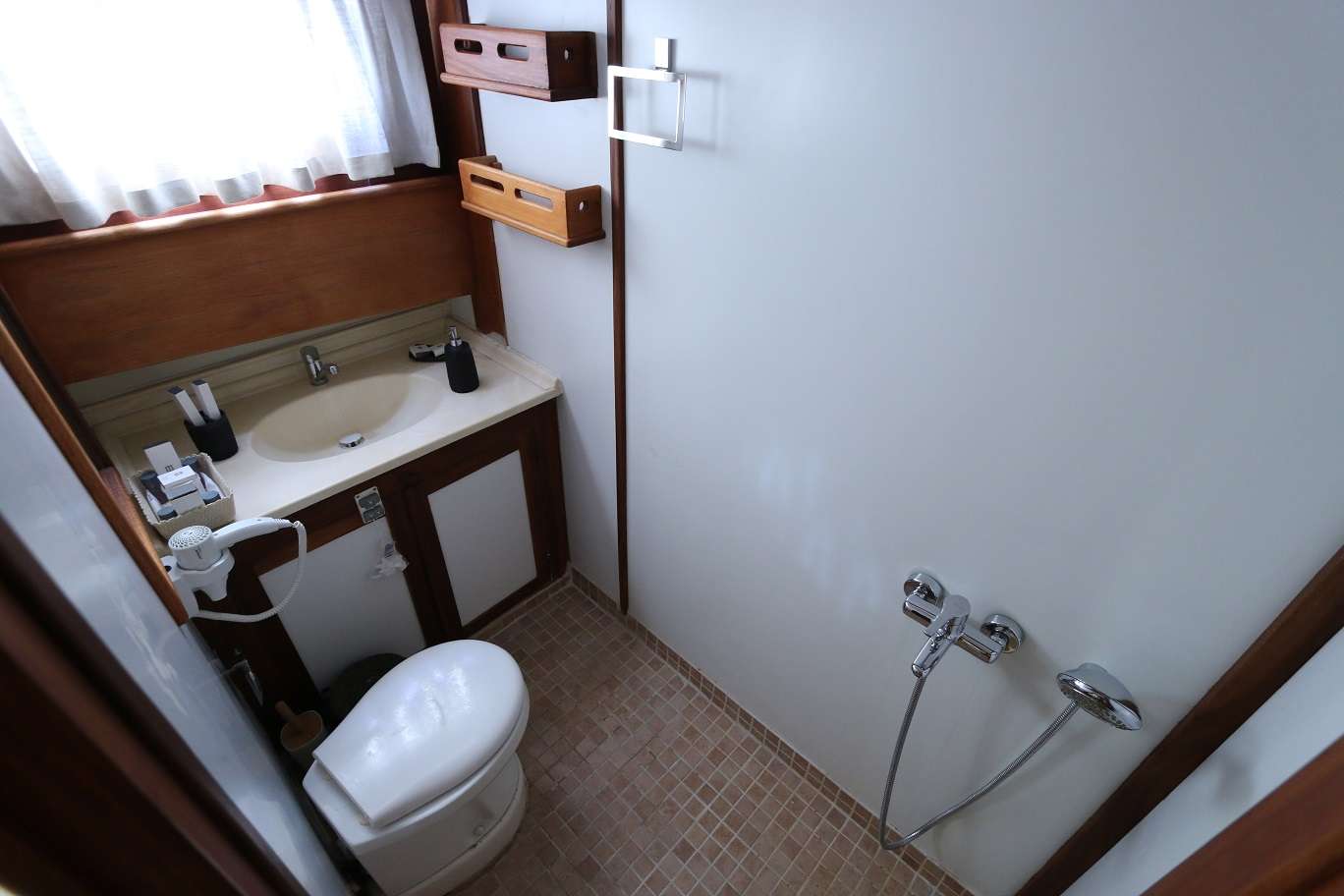 Twin Cabin Bathroom