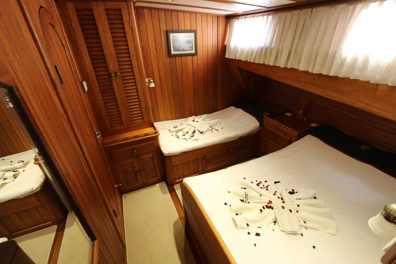 Twin Cabin