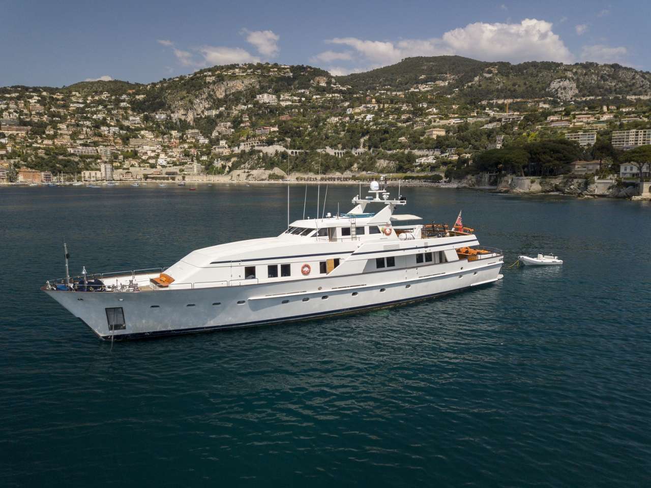 Yacht Charter Fiorente | Ritzy Charters