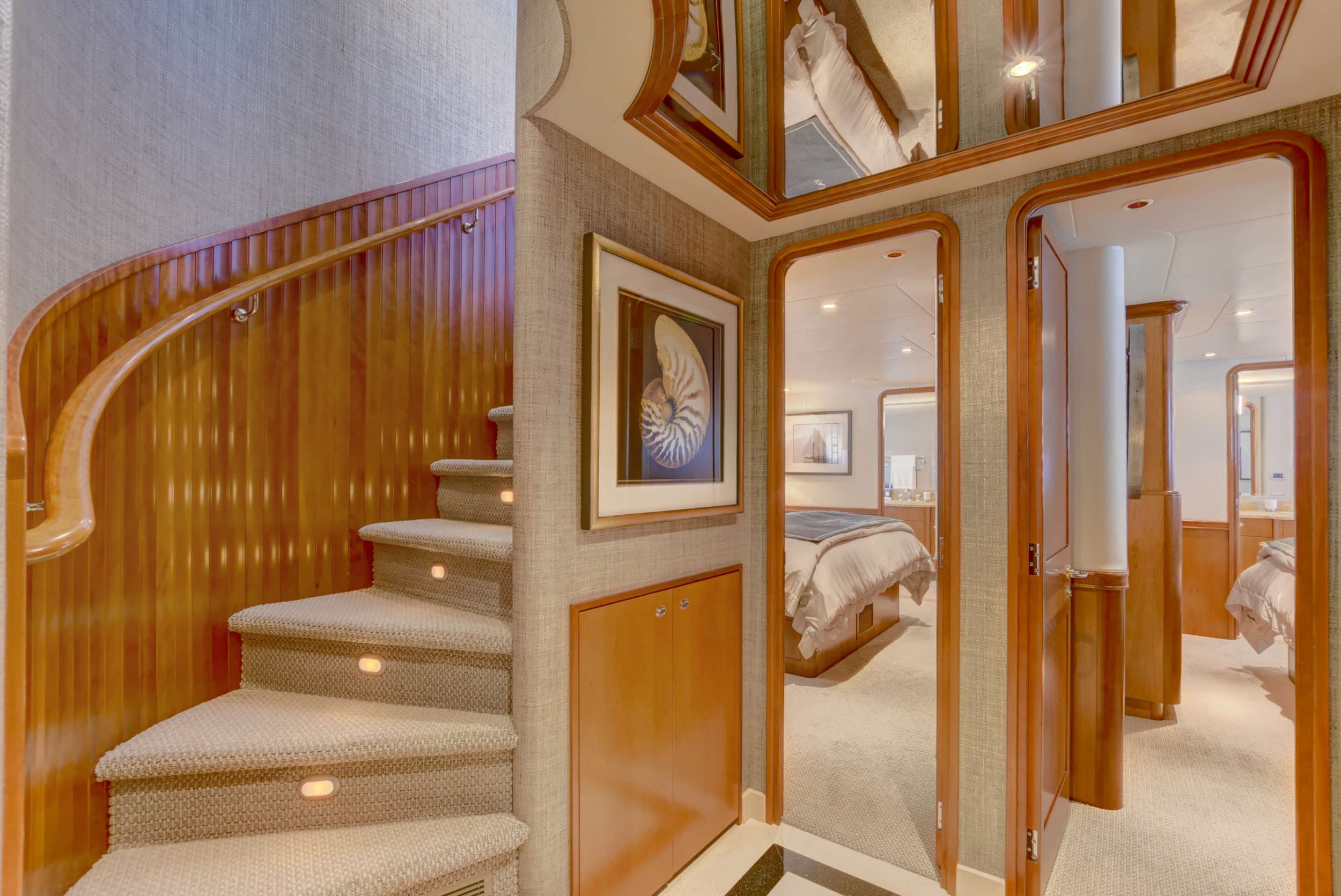 Lower Stateroom Foyer