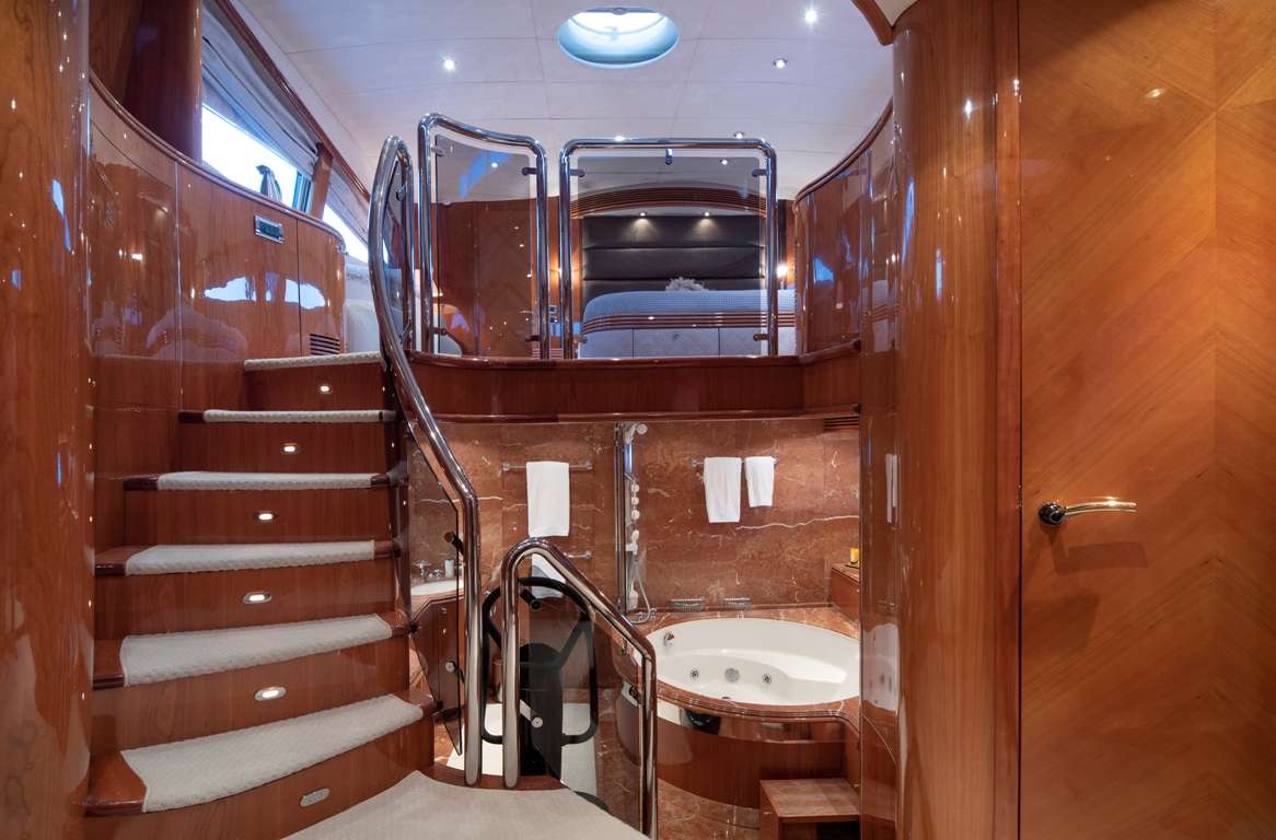 MI ALMA Yacht Charter - Master Dressing Room