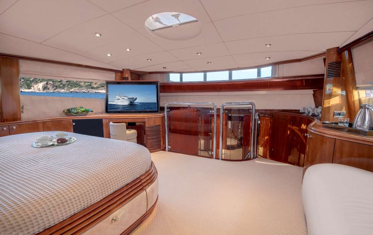 MI ALMA Yacht Charter - Master Other View (previous interior)