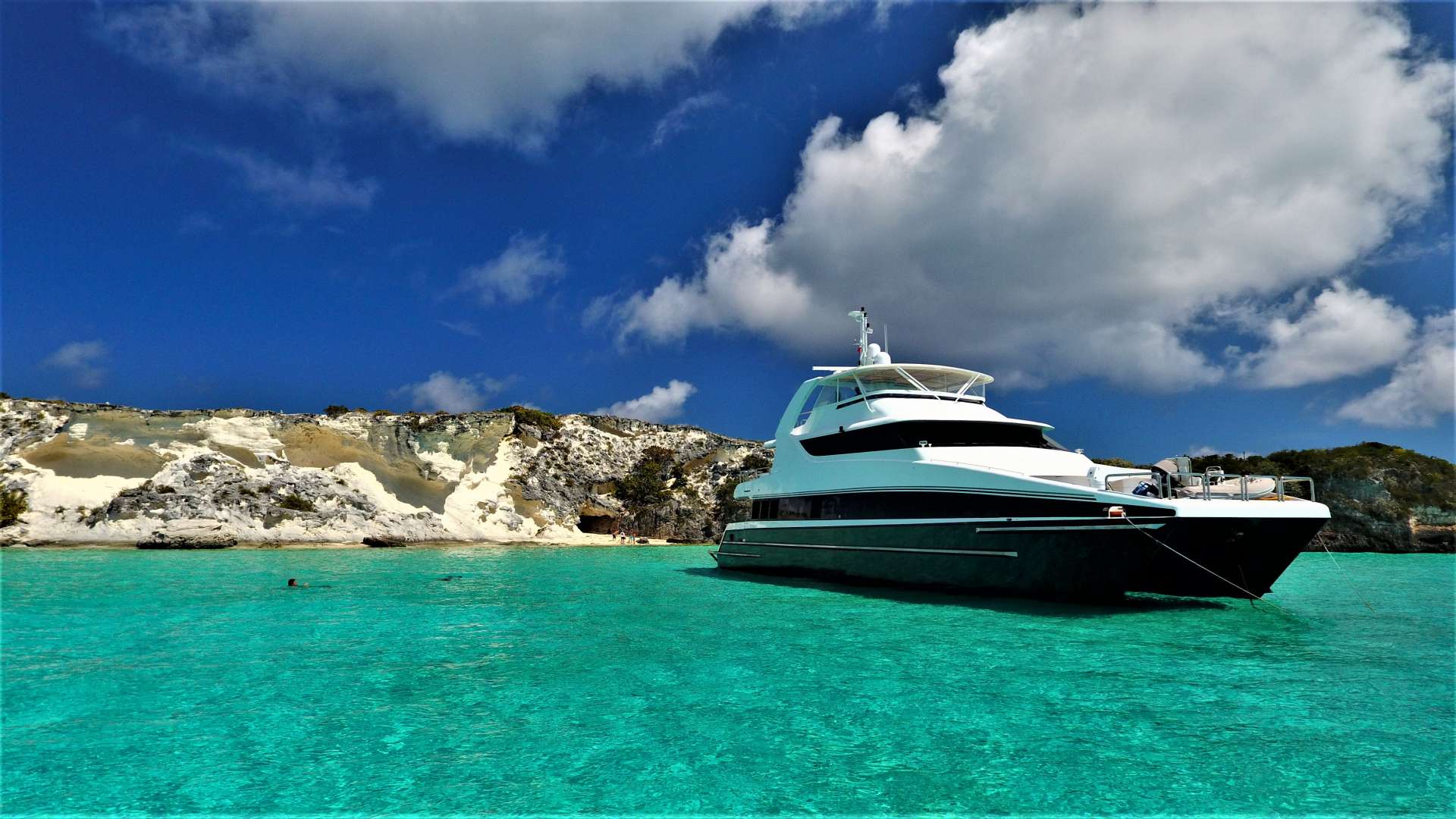bahamas island yacht charters