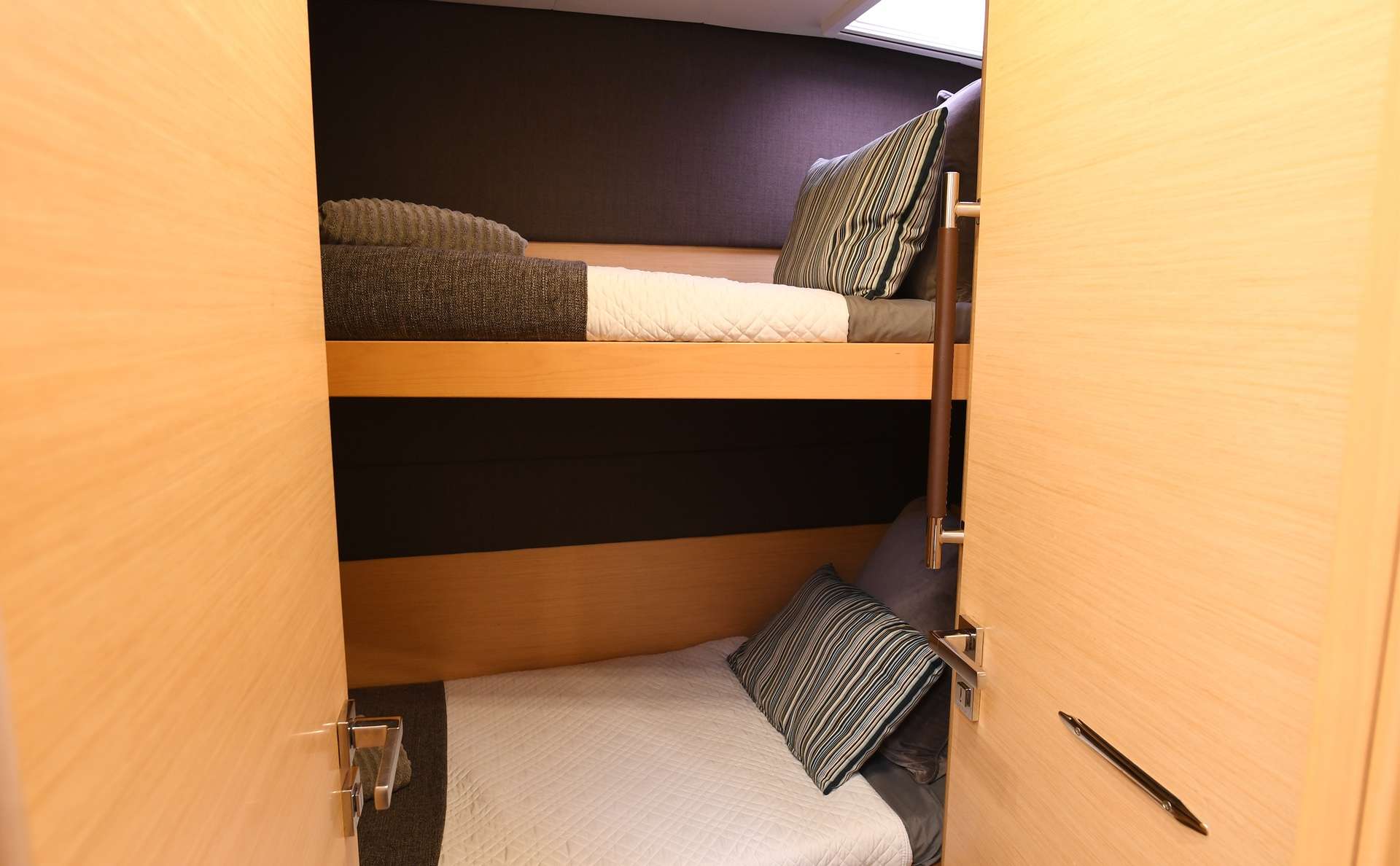 Bunk Cabin 