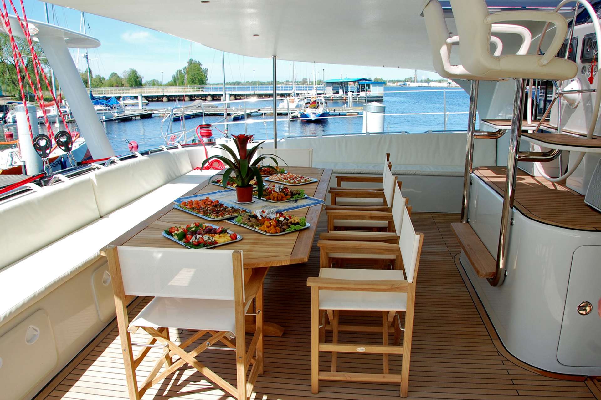 Catamaran Wild Cat