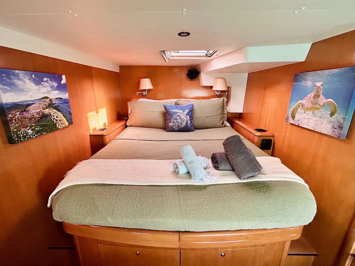 PHYSALIA Yacht Charter - Cabin 3