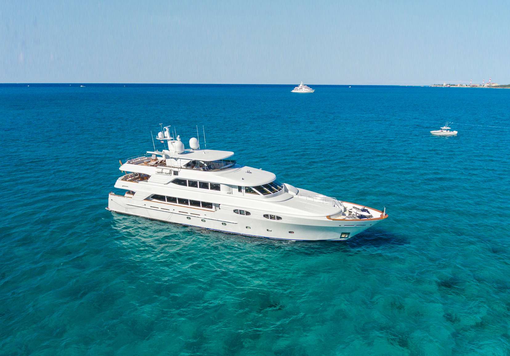 Yacht Charter MISS STEPHANIE | Ritzy Charters