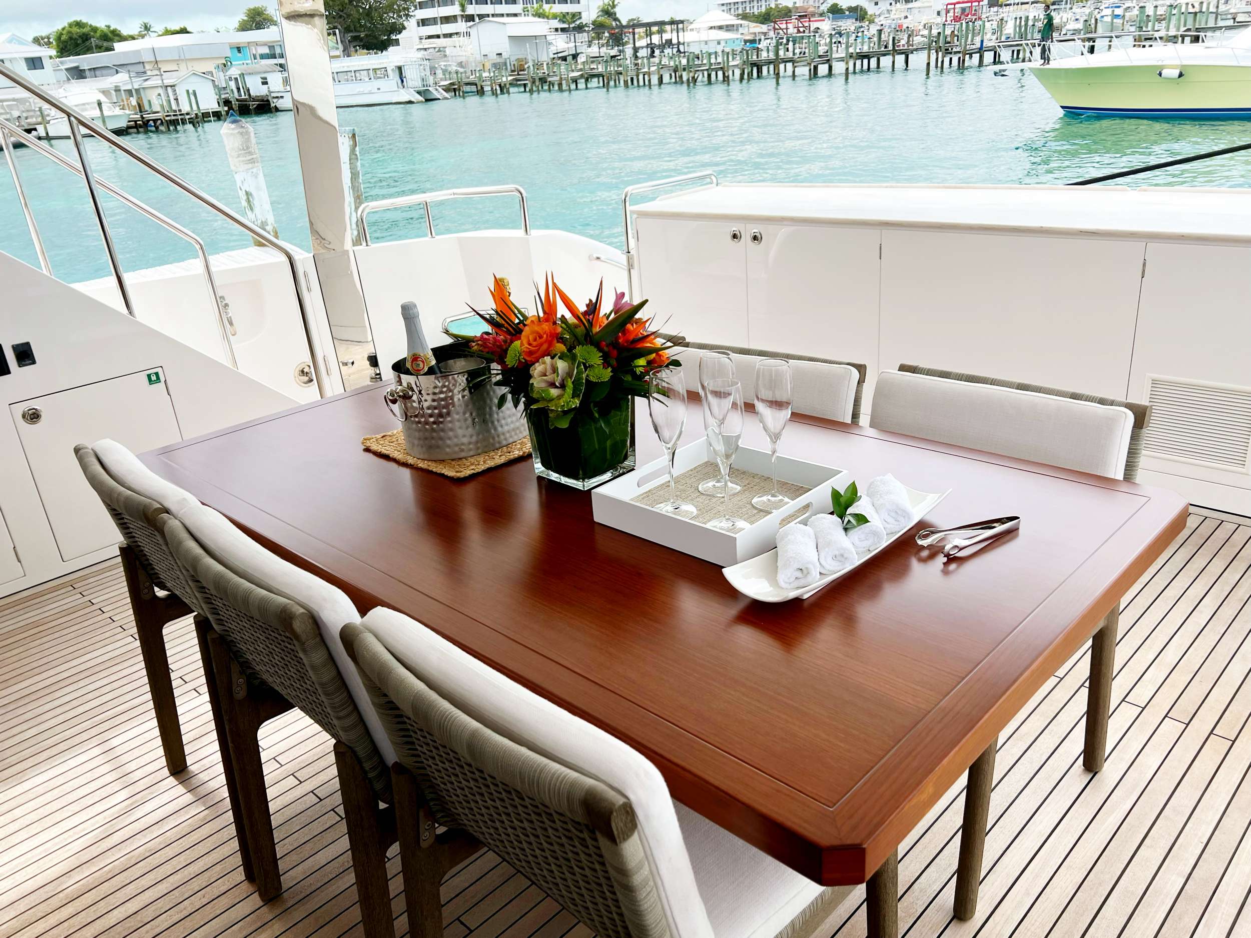 MIDNIGHT MOON Yacht Charter - Aft deck table