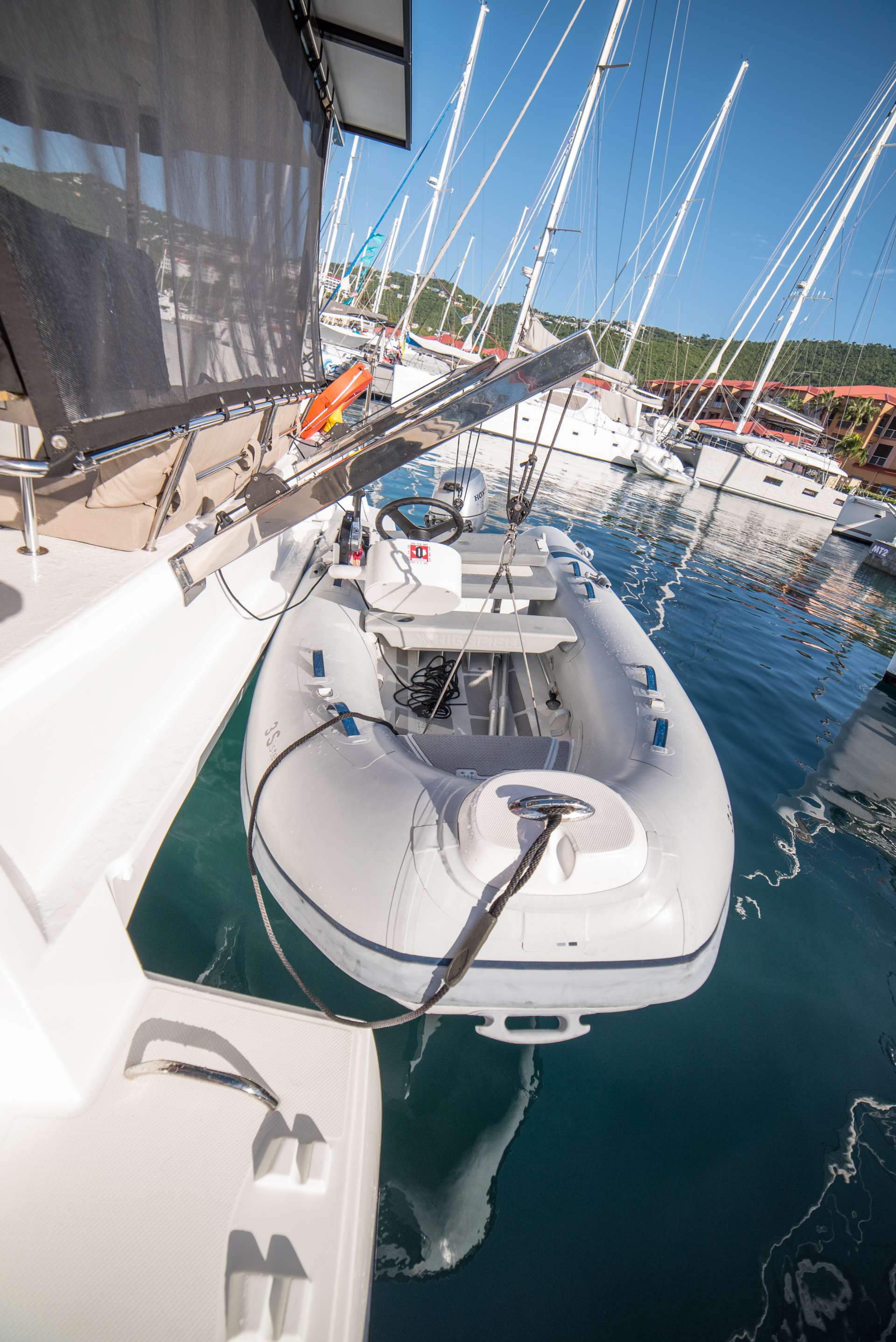3 SISTERS Yacht Charter - Dinghy
