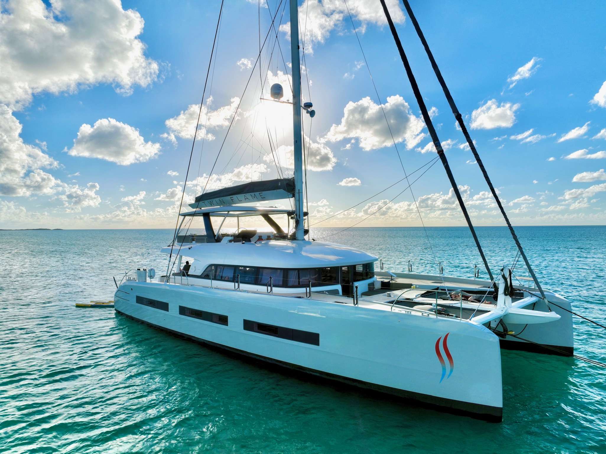 Yacht Charter TWIN FLAME 77 | Ritzy Charters