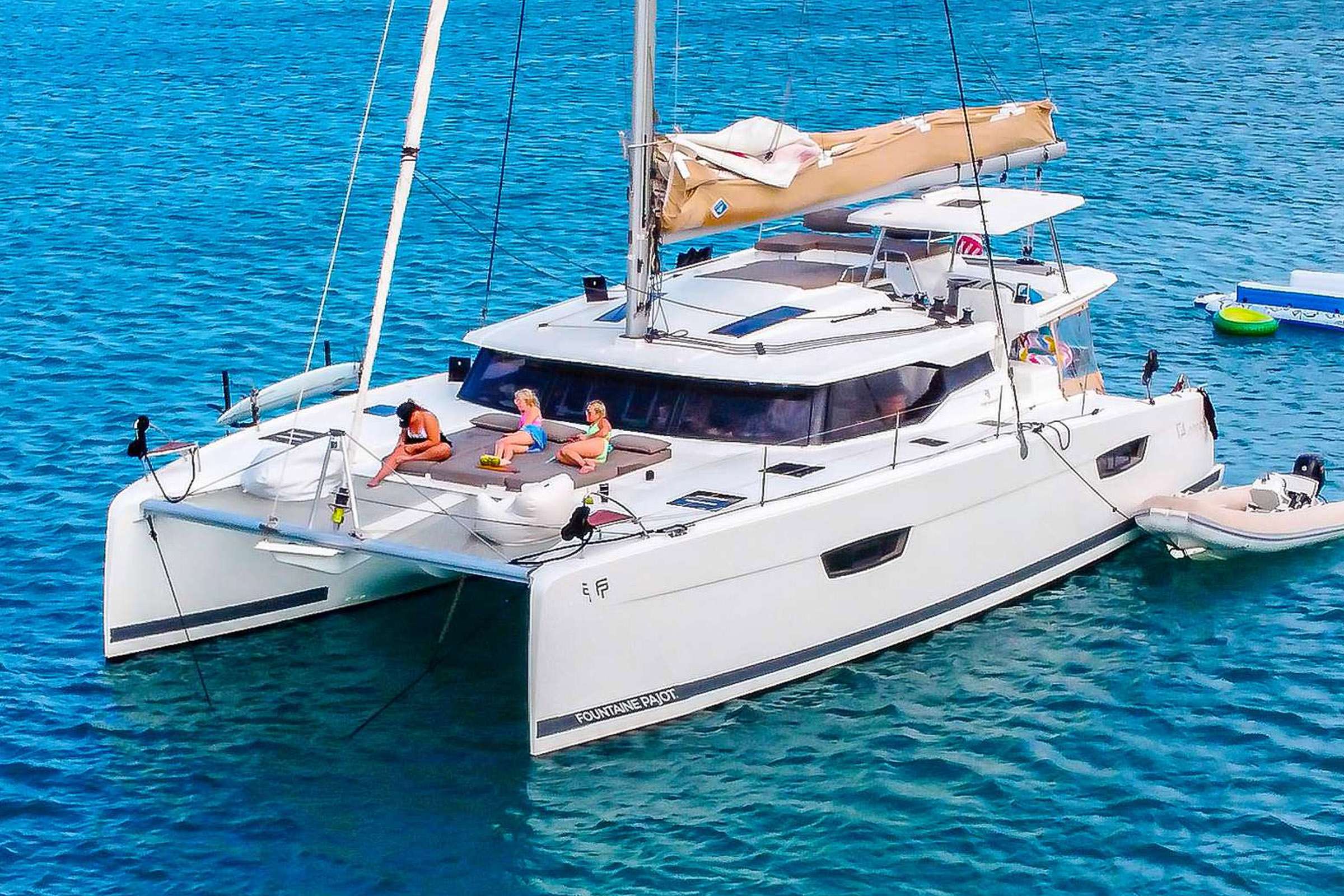 BLACK TORTUGA Yacht Charter - Ritzy Charters