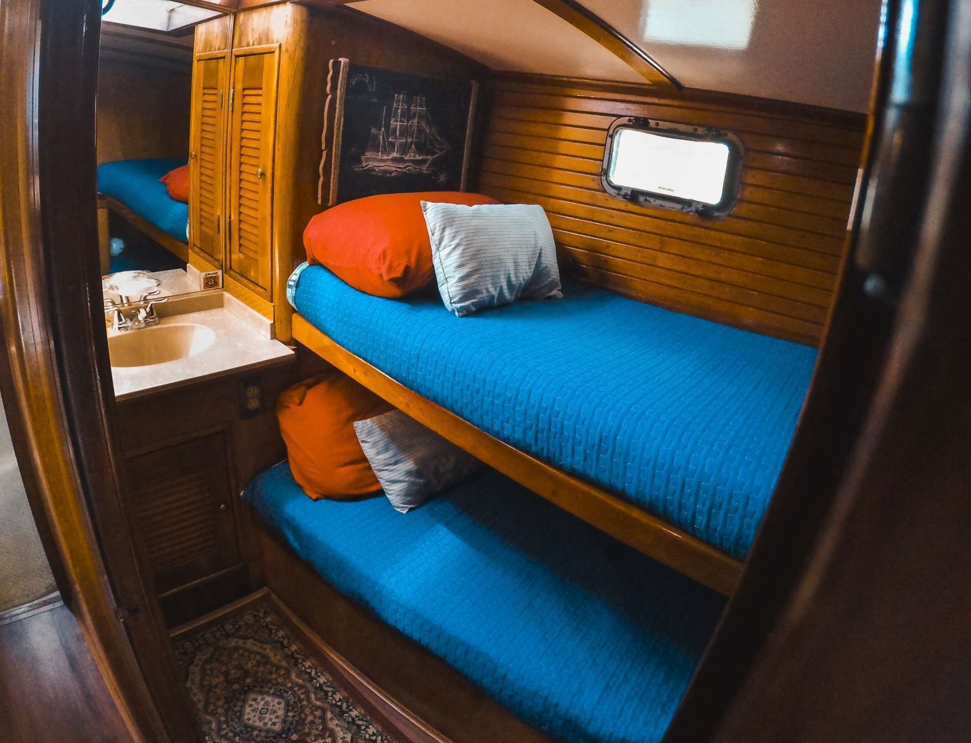 KAI Yacht Charter - Bunk Cabin
