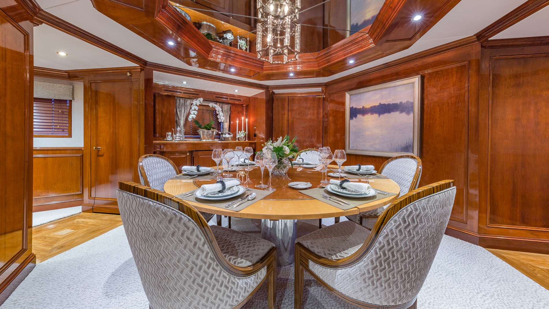 ARIADNE Yacht Charter - Formal Dining