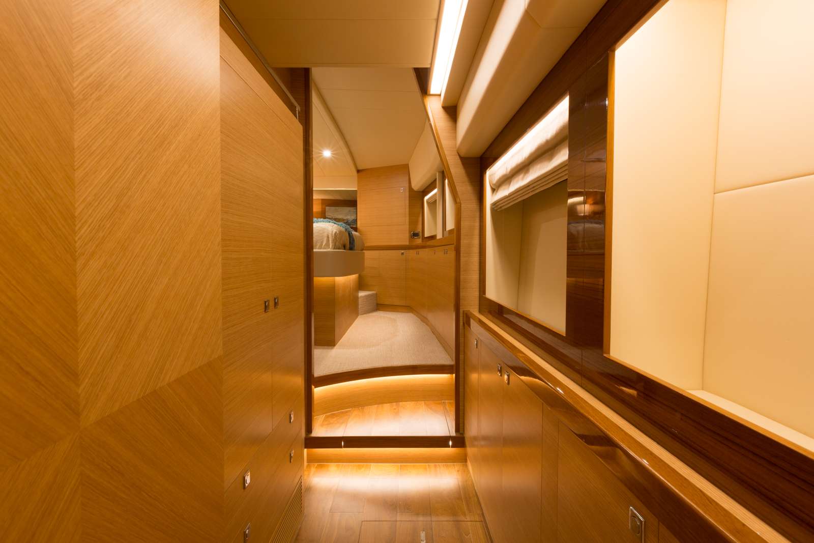 MYSTIC SOUL Yacht Charter - Dressing Area Master Stateroom