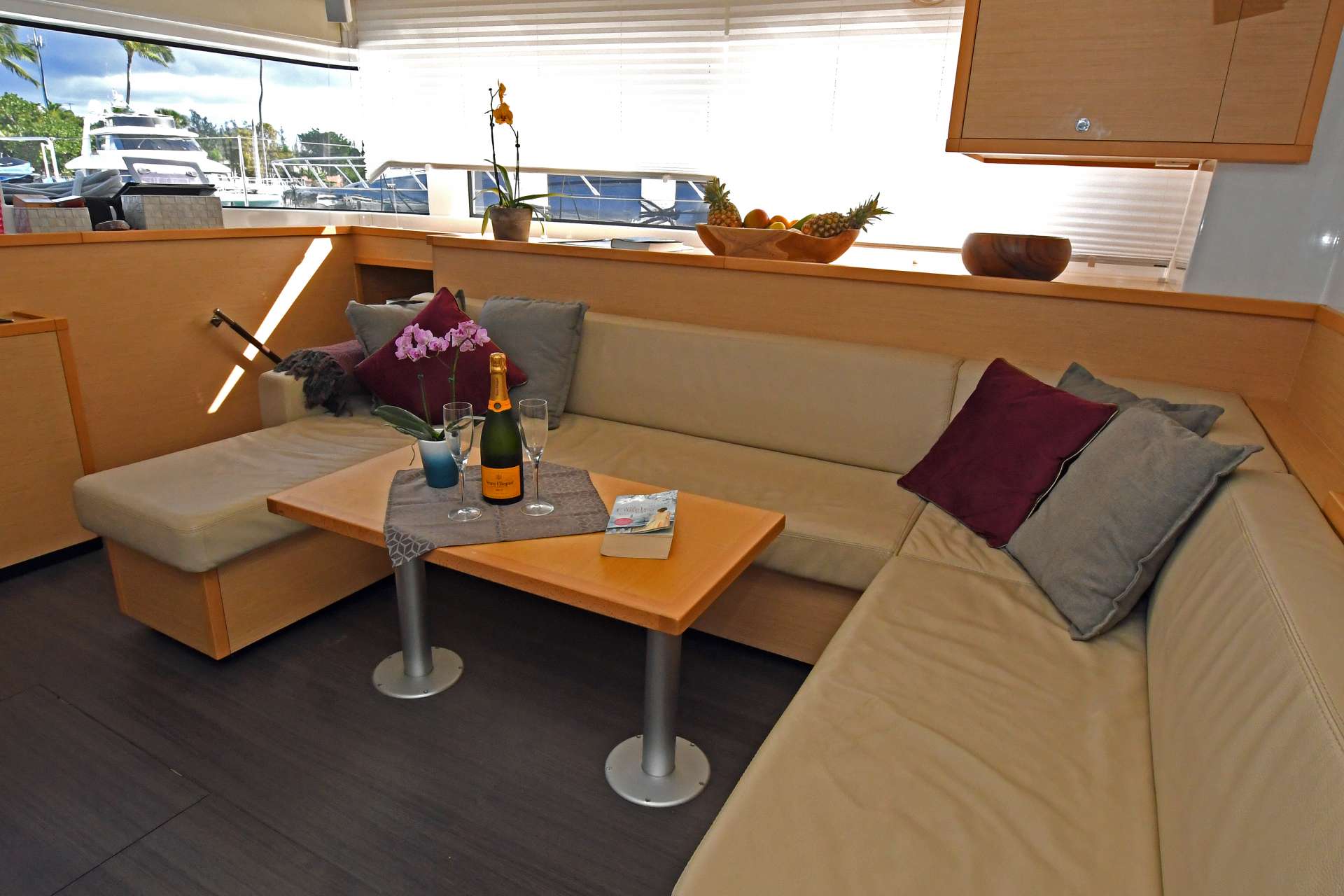 Catamaran Charter Samoru Ll