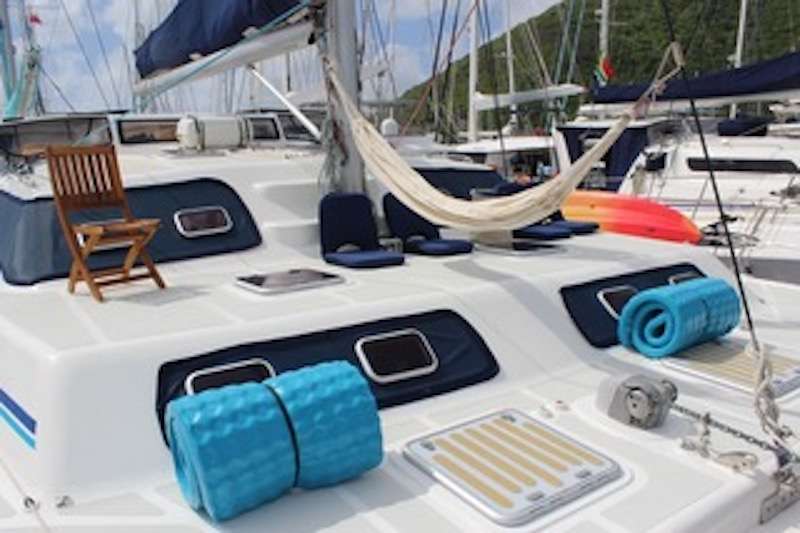 Catamaran Charter Ultima Life