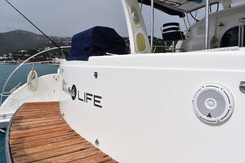 Catamaran Charter Ultima Life