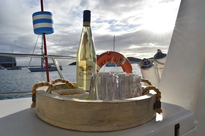 Catamaran Charter Ultima Life