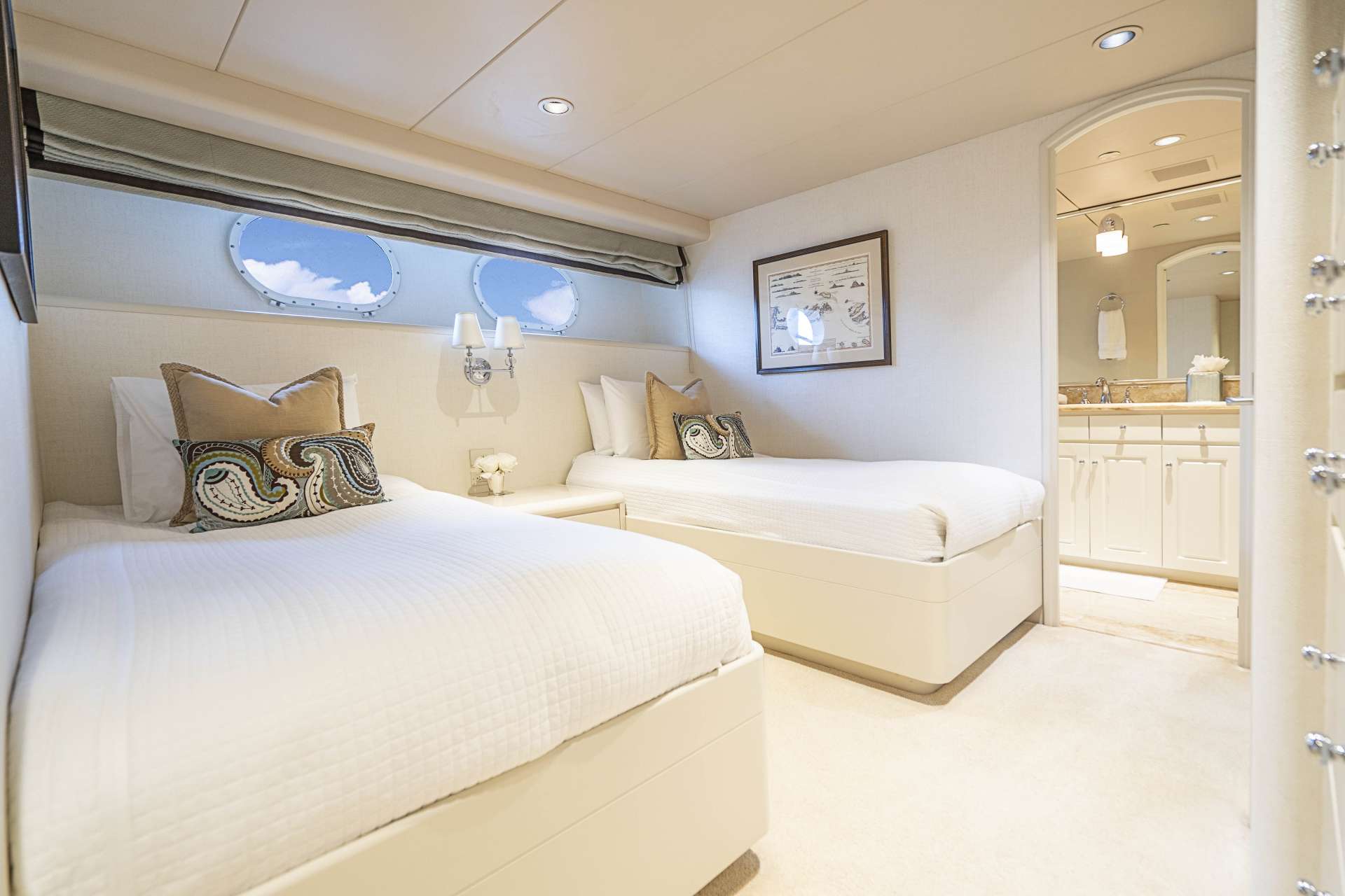 CHERISH II Yacht Charter - Double guest stateroom