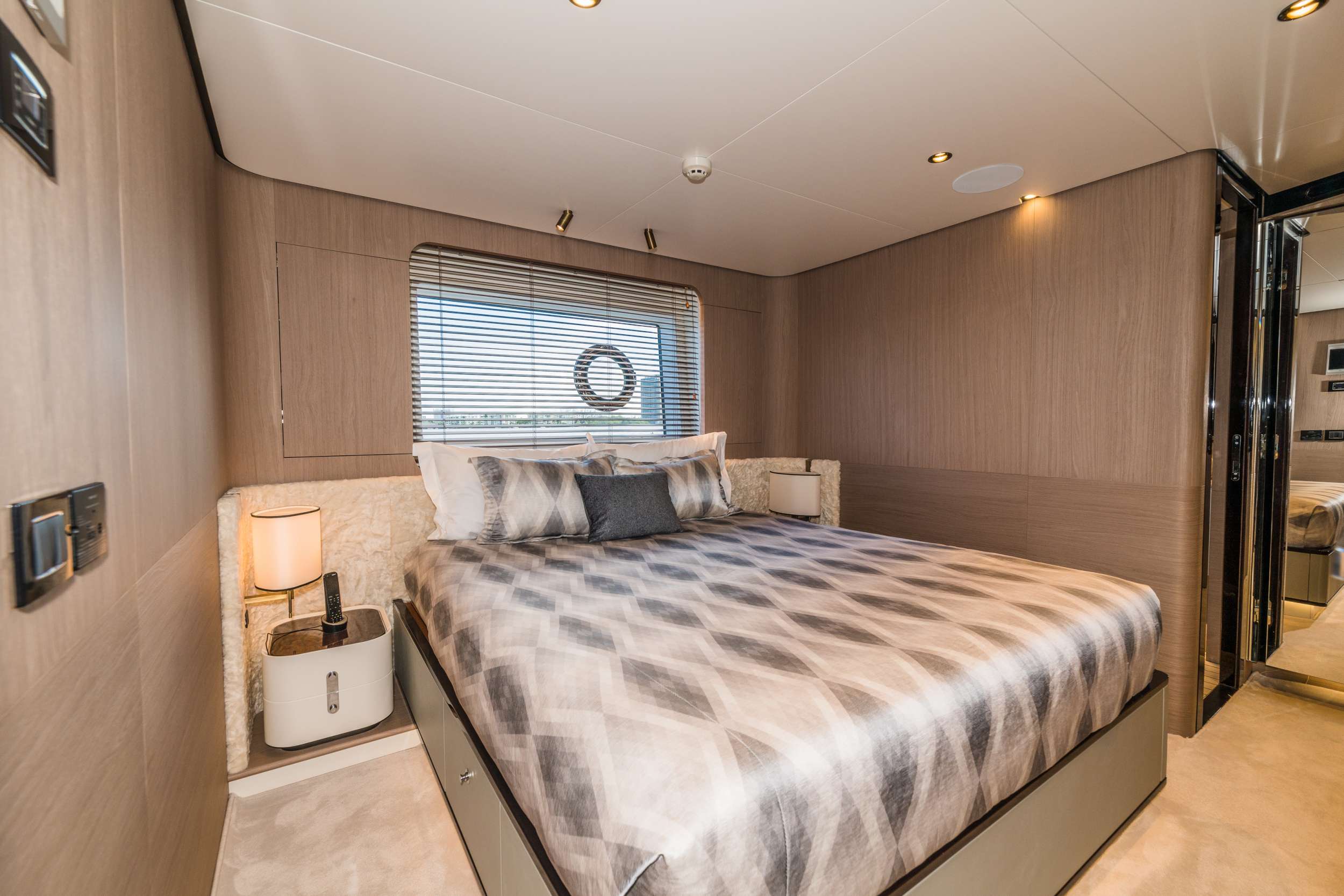 Stbd VIP Stateroom